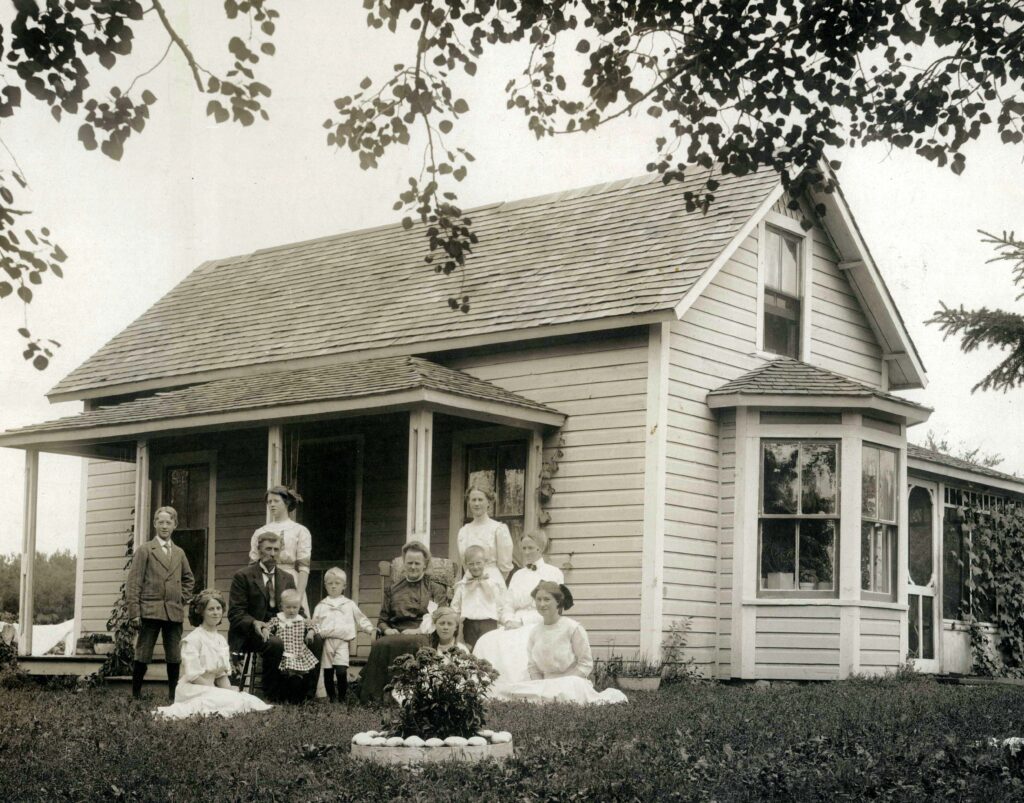 1911 Ringwall family Red Deer Lake